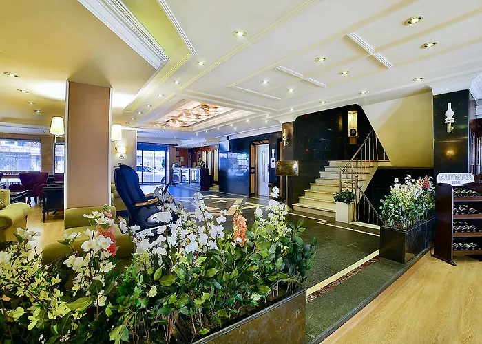 Hotel Grand Emin